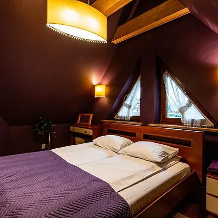 Daire Apartament Lilia Ogrody Gorskie *